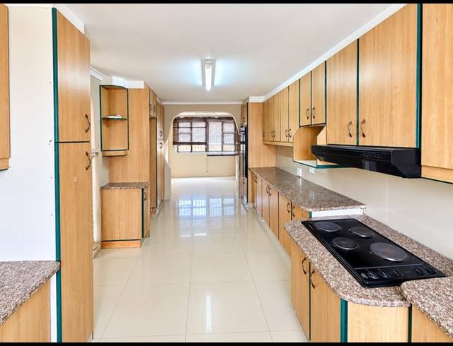 3 BEDROOM HOUSE FOR SALE IN BROADLANDS